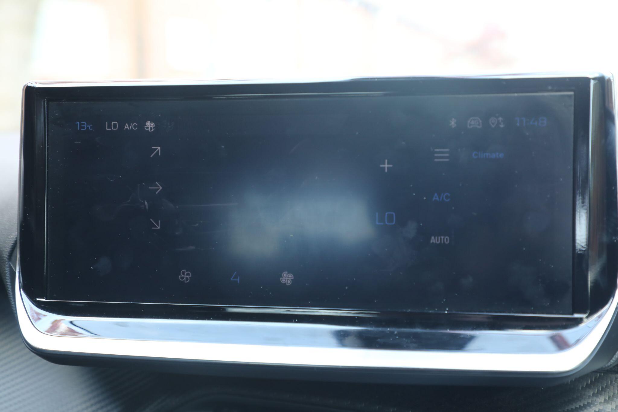 Large vehicle image